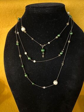 VTG Gothic Multi-Strand Green and White Faux Pearl’s Women's Necklace